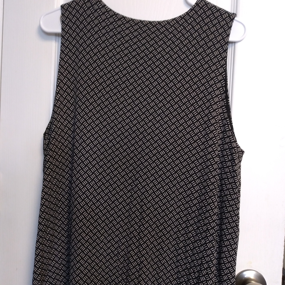 J Jill Sleeveless Black & White Geometric Midi Dress Sleeveless Tiered Church - Picture 4 of 13